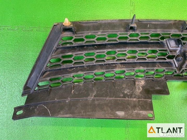 Решетка передняя mitsubishi outlander