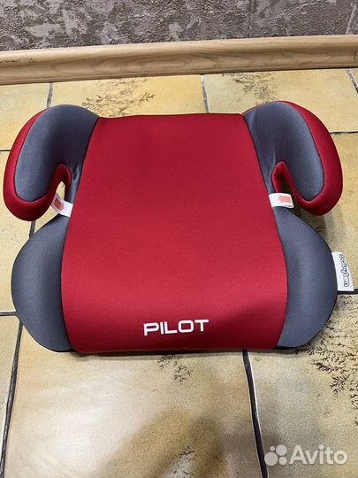 Детское кресло бустер