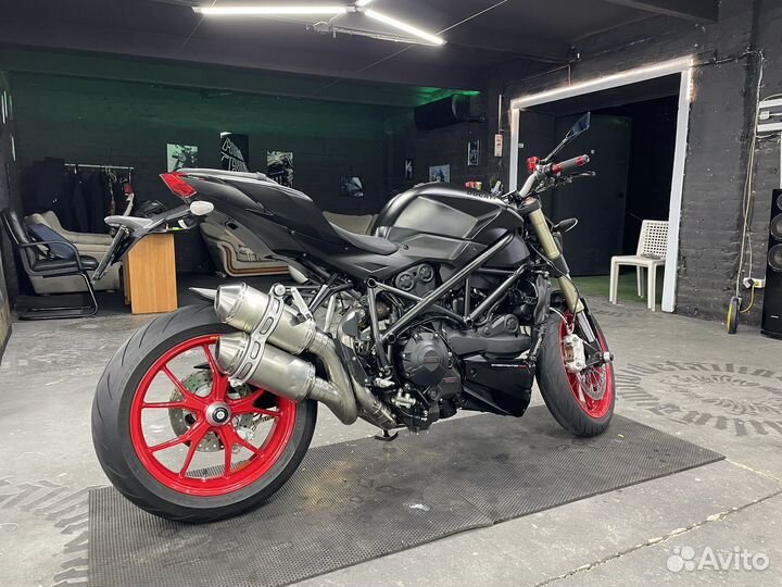 Ducati streetfighter 848