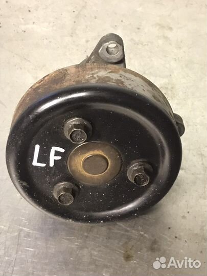 Помпа водяной насос LF Mazda 3 5 6