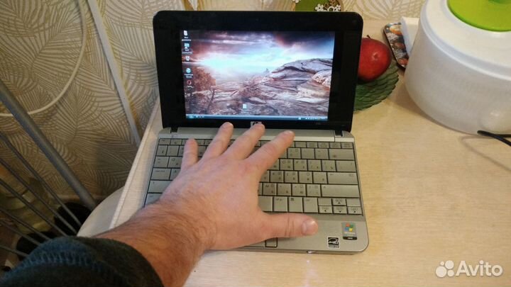 Маленький ноутбук