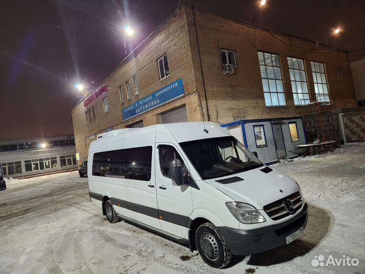 Аренда микроавтобуса с водителем Mersedes Sprinter