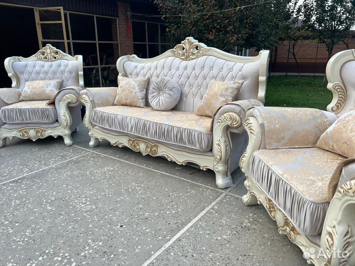 Диван и 2 кресла