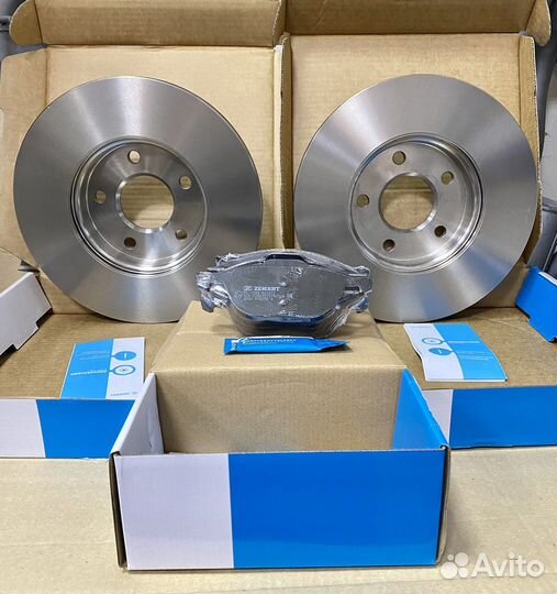 Тормозные диски с колодками перед. ford focus 2,3