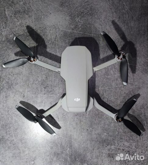 Квадрокоптер dji mavic mini