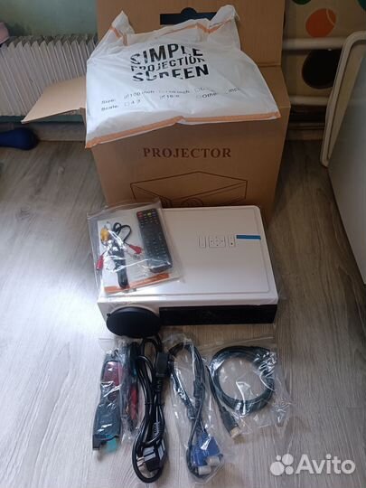 Проектор LED Projector