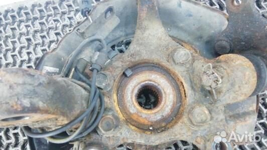 Ступица передняя правая toyota RAV 4 ZSA3 (AEA21N9