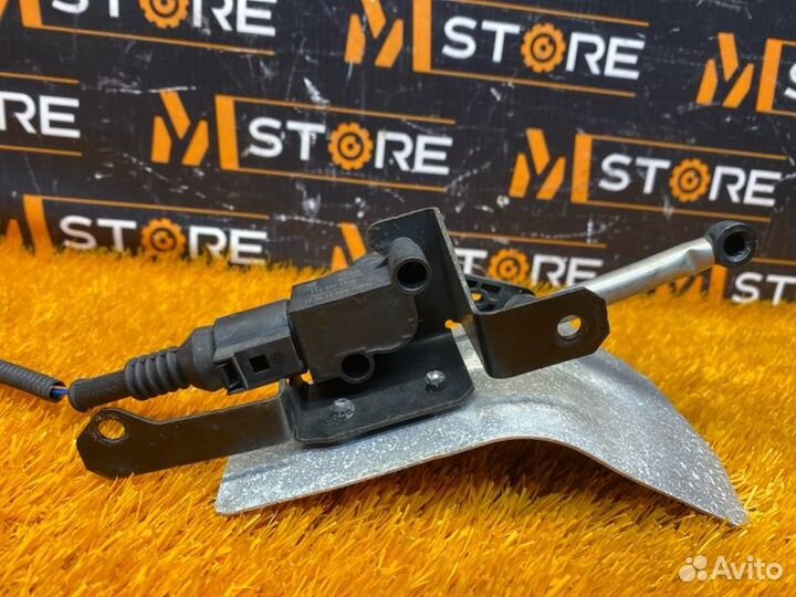 Датчик высоты дорожного просвета задний Volkswagen