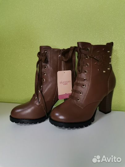 Ботинки женские