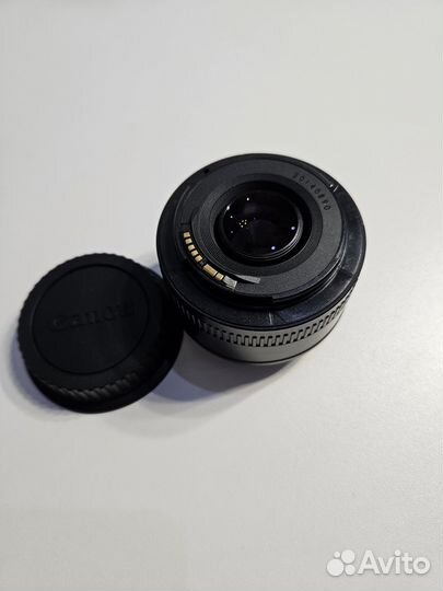 Объектив Canon EF 50 mm f1.8 II