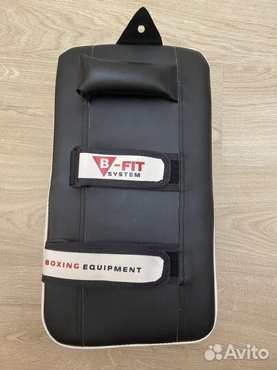 Макивара BAX(наручная, лапа)