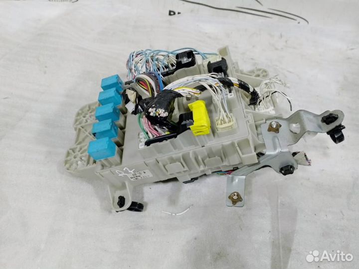 Блок предохранителей RAV 4 2000-2005 Toyota RAV4 2