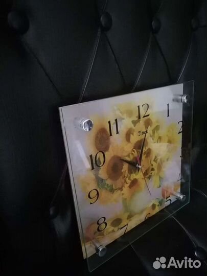 Часы настенные с подсолнухами
