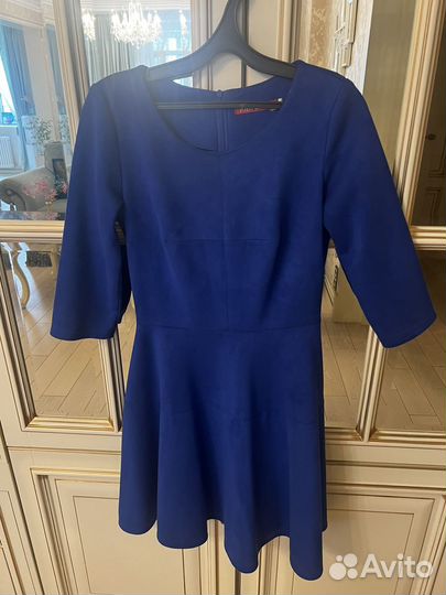 Нарядное женское платье