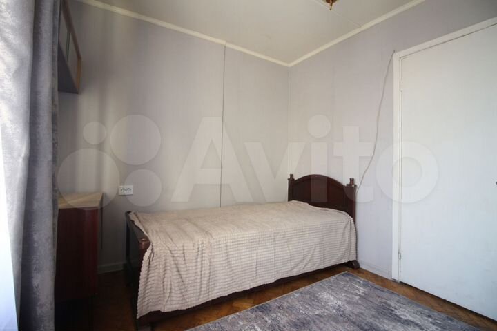 Комната 9 м² в 3-к., 6/12 эт.