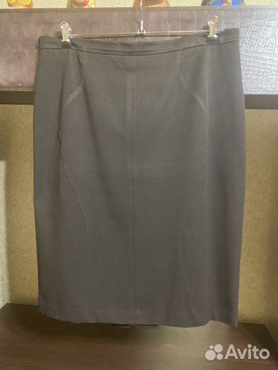 Юбки три в одни руки