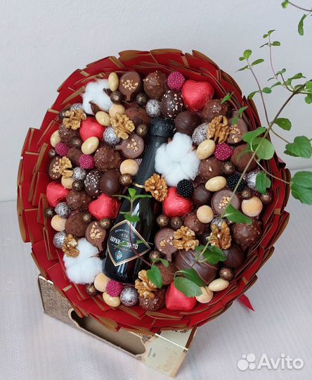 Съедобные букеты из конфет (сладкие букеты)