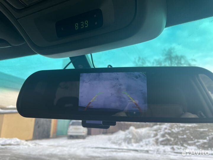 Зеркало заднего вида с монитором