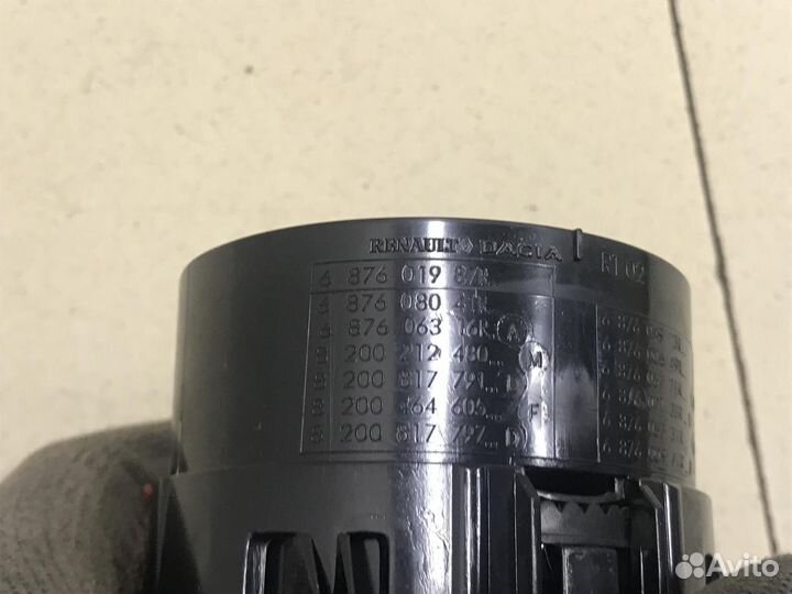 Дефлектор воздушный Logan 2005-2014