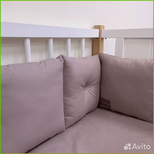 Бортики в детскую кроватку