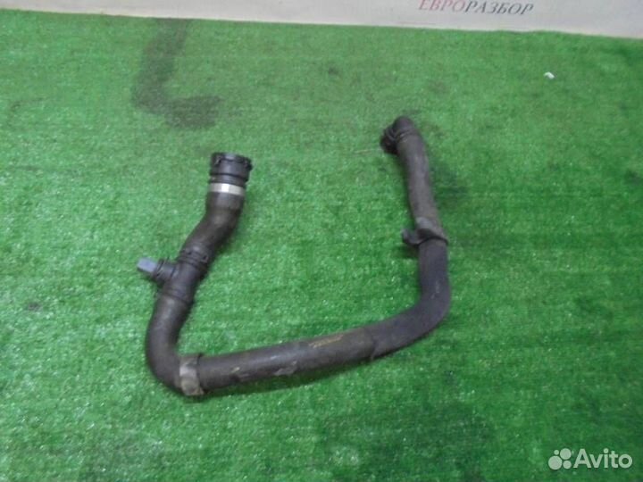 Патрубок радиатора VW Tiguan 2007-2011