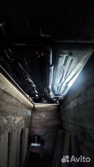 Обработка днища автомобиля, арок,от коррозии