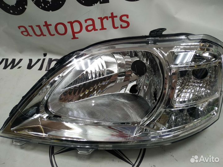 Фара передняя левая Рено Логан новая аналог