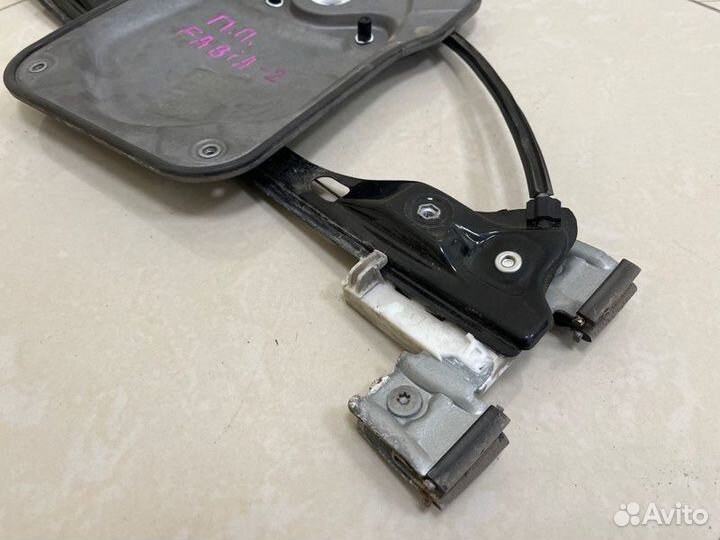 Стеклоподъемник передний правый Skoda Fabia 5J5