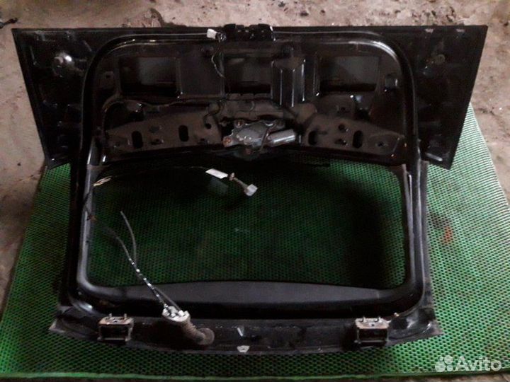 Крышка багажника Ford Focus 1 2001