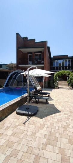 Дом 315 м² на участке 7 сот.