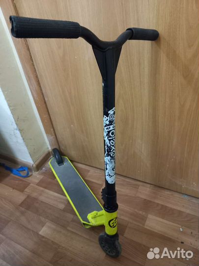 Трюковой самокат oxelo