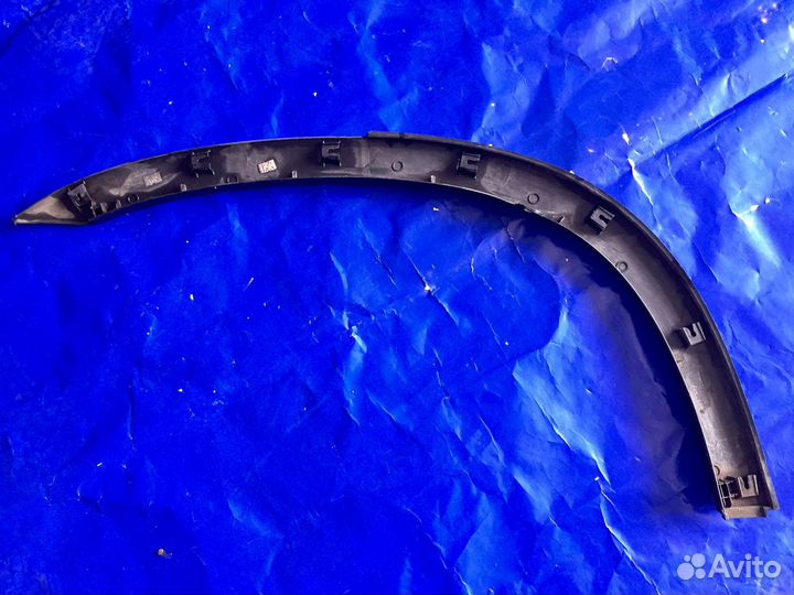Накладка заднего левого крыла Kia Sorento 2009