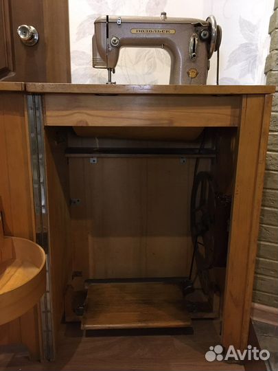 Швейная машинка ножная подольск 1960
