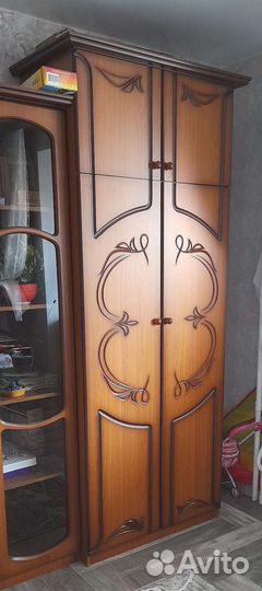 Стенка в гостиную бу