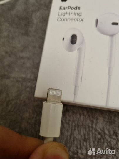 Проводная гарнитура Apple EarPods