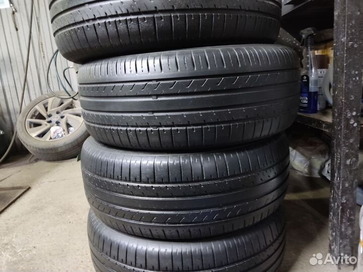 Zeetex ZT1000 225/60 R16 98H