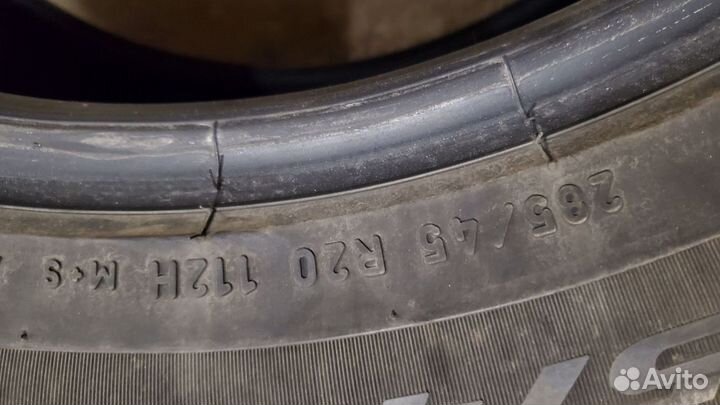 Pirelli Ice Zero 285/45 R20