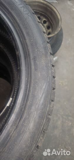 Triangle Snowlink TWT02 245/45 R19 и 275/40 R19 105V