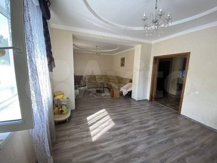 Дом 158 м² на участке 10,6 сот.