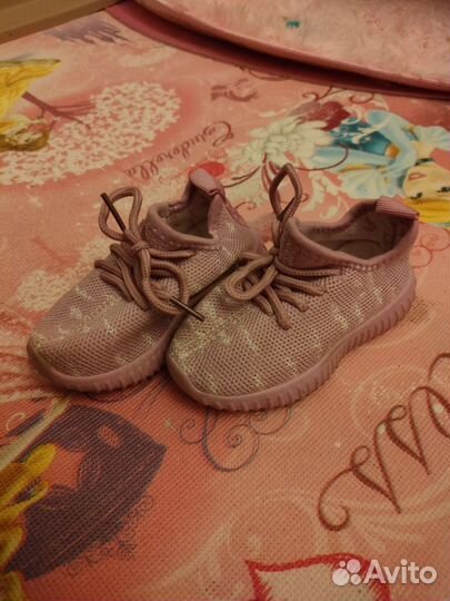 Кроссовки для девочки 22