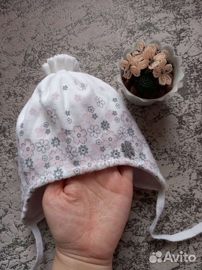 Шапка для девочки. Объем 44 46