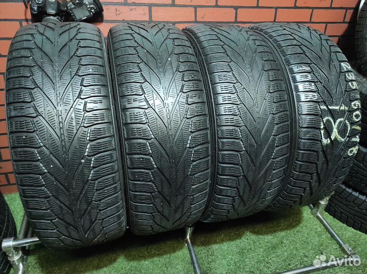 Nokian Tyres Hakkapeliitta R2 SUV 235/60 R18 107R