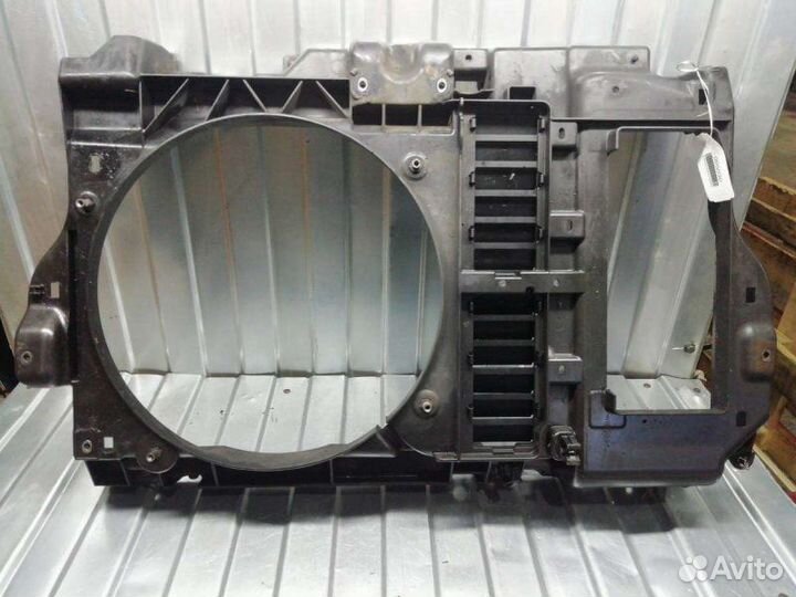Диффузор (кожух) вентилятора Peugeot 407 2.0 2007