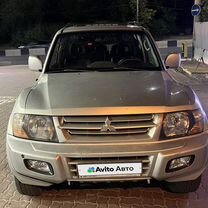 Mitsubishi Montero 3.5 AT, 2002, 234 500 км, с пробегом, цена 750 000 руб.