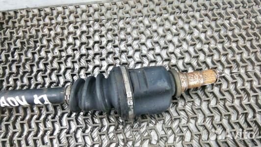 Привод передний правый toyota avensis T25 (ADN17N1