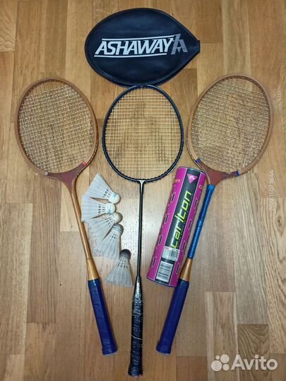 Ракетки и воланы для бадминтона