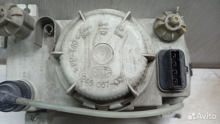 Фара передняя левая Skoda Felicia