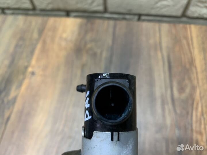 Mitsubishi Pajero Насос омывателя заднего стекла