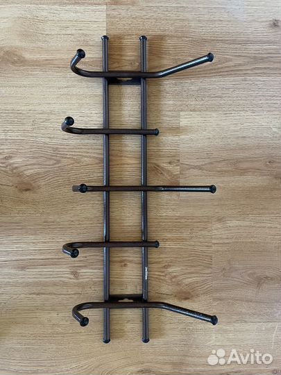 Вешалка новая