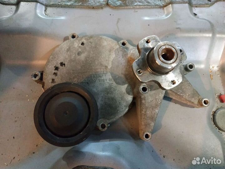 Кронштейн вискомуфты в сборе Ssang Yong Rexton